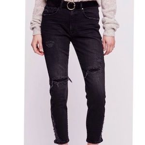 Free People ‘About A Girl’ Distressed Skinny Jeans